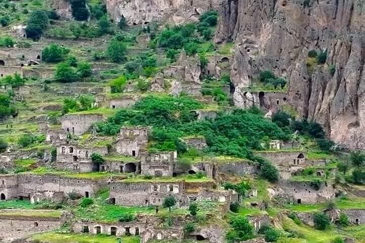 Armenian Machu Picchu Tour: Areni Wine Tasting & Old Khot Hike photo 2