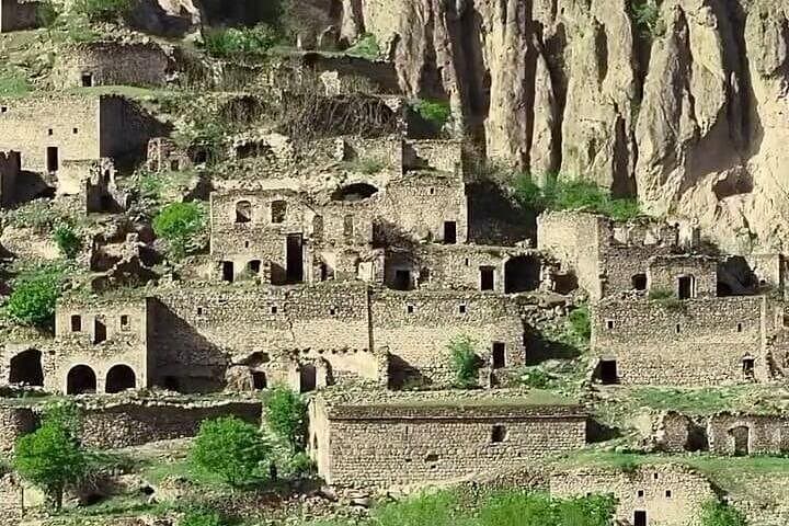 Armenian Machu Picchu Tour: Areni Wine Tasting & Old Khot Hike