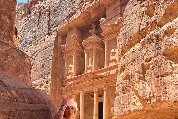 Private 2-Day Amman Minibus Tour — Citadel, City Flavors & Smooth Transfers photo 2