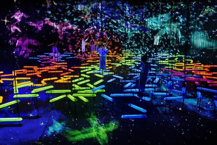 Experience teamLab Borderless Jeddah: Immersive Digital Art in the Red Sea City photo 2