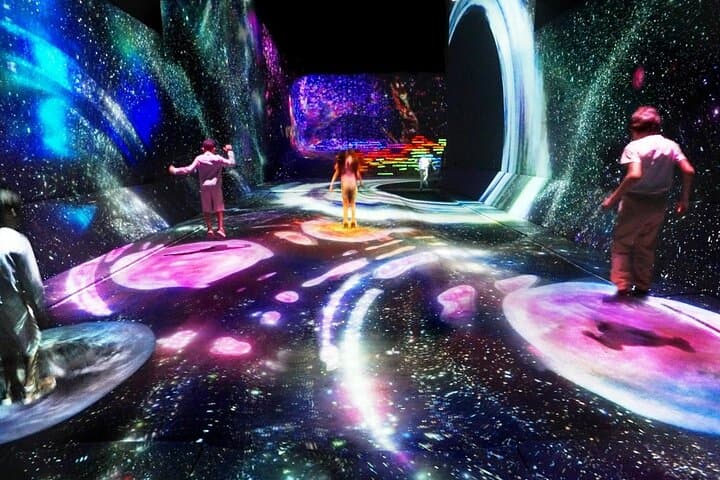 Experience teamLab Borderless Jeddah: Immersive Digital Art in the Red Sea City photo 3