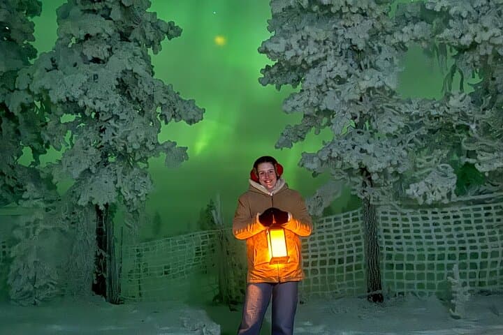 Authentic Lapland Northern Lights Experience at a Private Wilderness Cabin photo 6