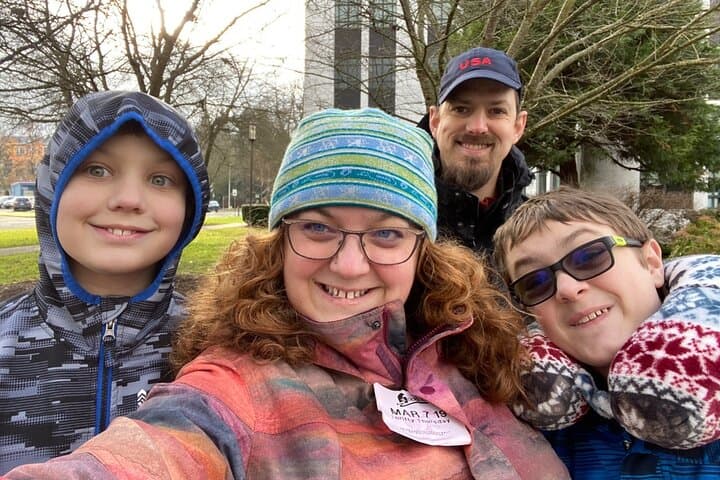 Salem Scavenger Hunt: Self-Guided Puzzling Walking Tour of Oregon's Capital photo 2