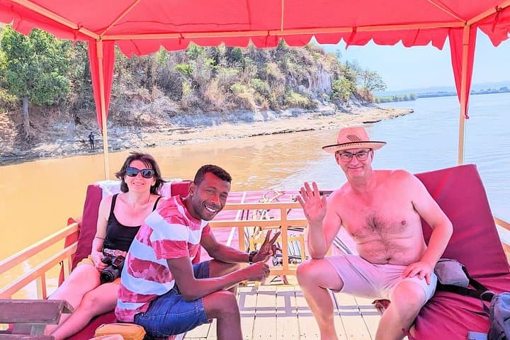 Baobab & Grand Tsingy Walk: 14-Day Madagascar River-to-Coast Expedition photo 4