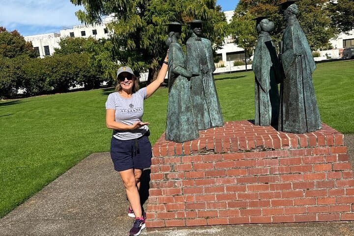 Salem Scavenger Hunt: Self-Guided Puzzling Walking Tour of Oregon's Capital photo 5