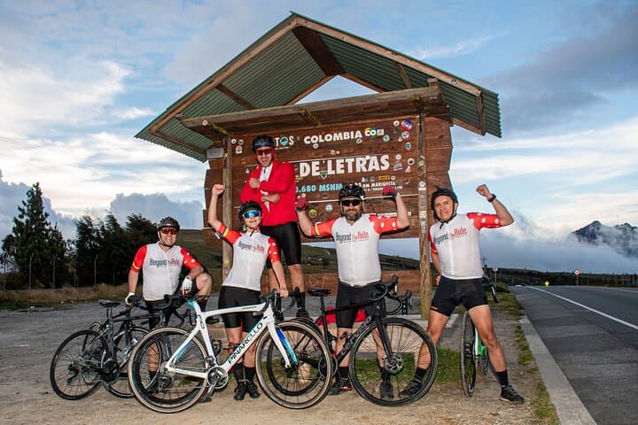 Conquer Alto de Letras: 7-Day Premium Cycling Tour & Cultural Immersion photo 6