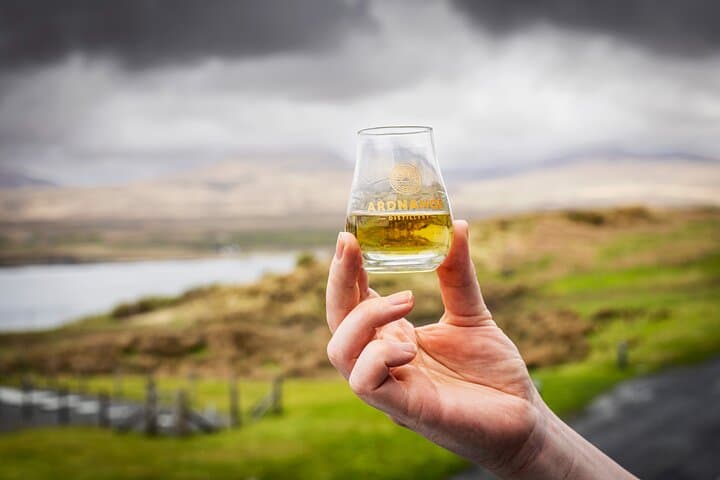 4-Day Private Islay Whisky Tour: Lagavulin, Ardbeg & Laphroaig Distilleries