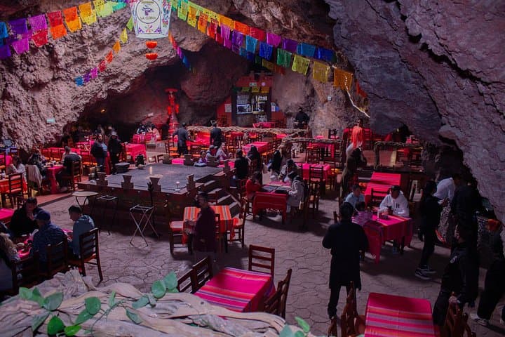 Hot Air Balloon Over Teotihuacan: Sunrise Flight, Breakfast & Pyramids from CDMX photo 4