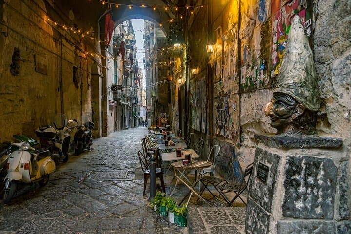 Bourbon Naples: Private 3-Hour Walking Tour of Royal Palaces & Caffè Gambrinus photo 4
