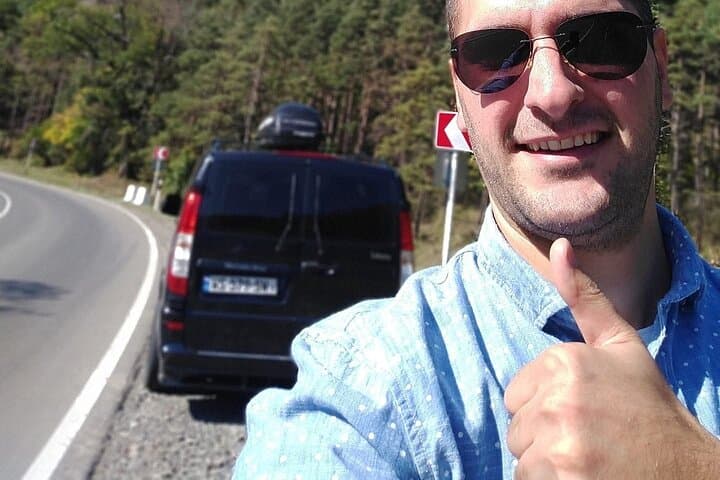 Tbilisi to Yerevan Private Transfer with Stops at Lake Sevan & Dilijan