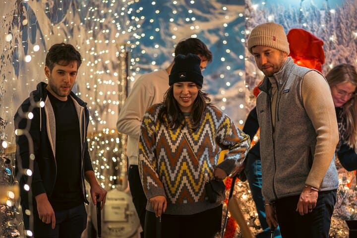 Winter Wonderland Mini Golf, Holiday Cocktail & Comedy Night in NYC photo 6