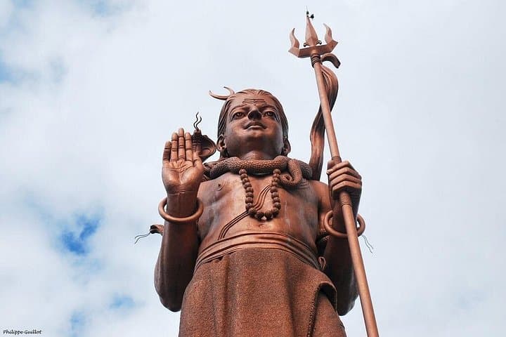 Full-Day Private Southwest Mauritius Tour: Chamarel, Seven Colored Earth & Ganga Talao photo 3