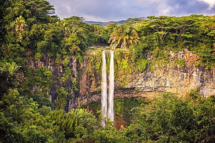 Full-Day Private Southwest Mauritius Tour: Chamarel, Seven Colored Earth & Ganga Talao photo 4