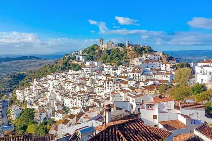 Casares Private Guided Tour: Explore Andalusia's White Village & Panoramic Views