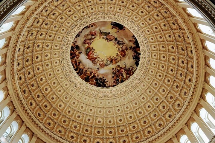 inside-the-us-capitol-rotunda-crypts-library-of-congress-walking-tour photo 5