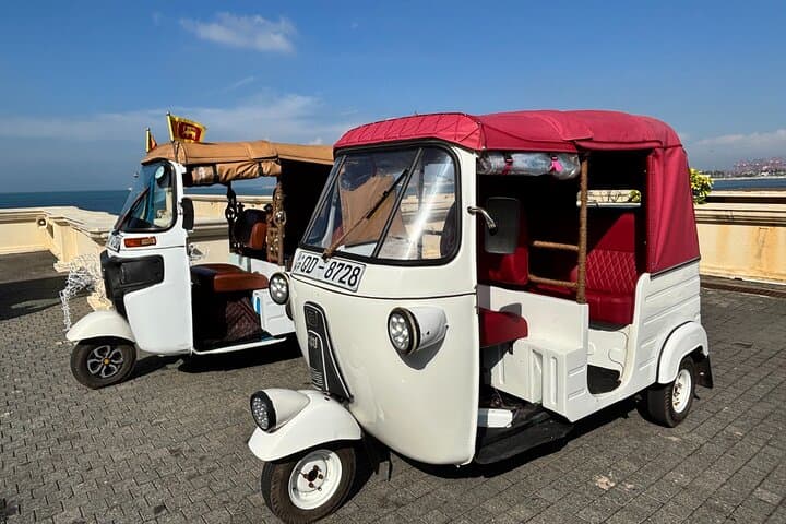 Tuk Tuk Safari: Explore Authentic Colombo in 3.5 Hours photo 3