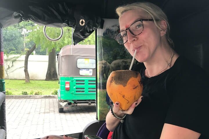 Tuk Tuk Safari: Explore Authentic Colombo in 3.5 Hours photo 6