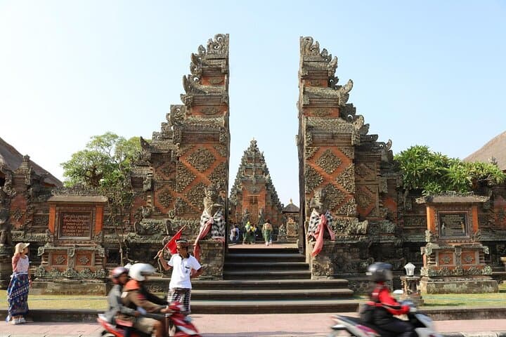 Half-Day Ubud Private Tour: Temples, Waterfall & Monkey Forest (All-Inclusive)