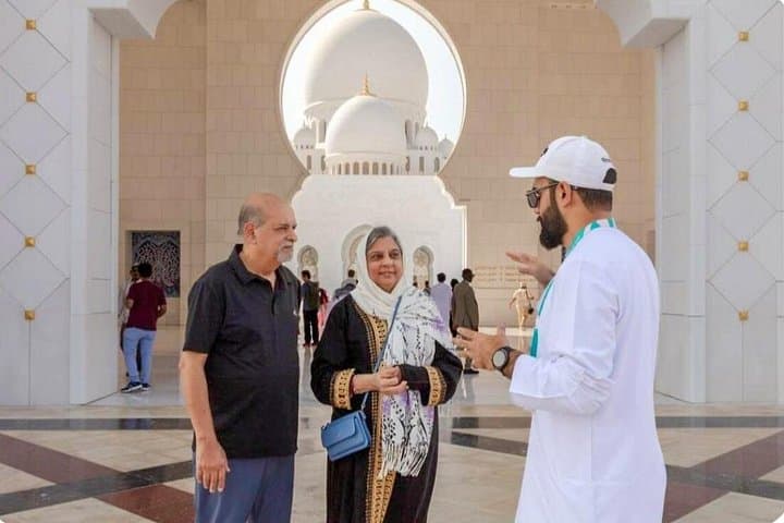 Full-Day Abu Dhabi Tour from Dubai: Sheikh Zayed, Emirates Palace & Yas Island Highlights photo 4