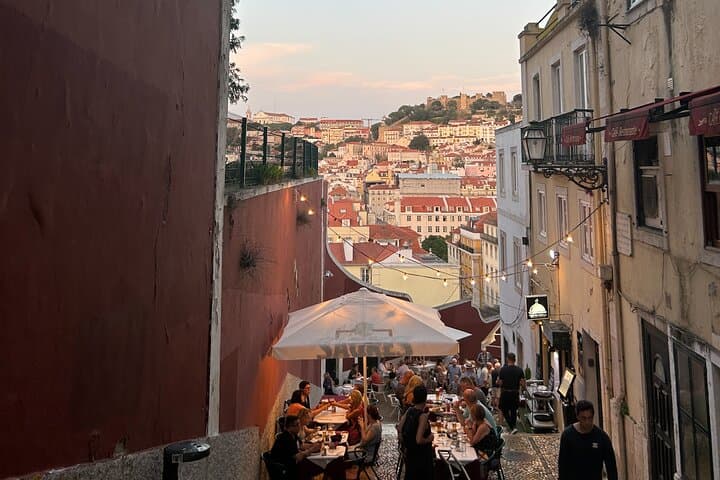 Lisbon Walking Tour: Alfama, Rossio & Castelo São Jorge — 3-Hour Guided Stroll