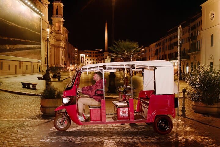 Rome by Night E-Tuk Tour: Electric Tuk‑Tuk Through the Eternal City's Icons photo 3