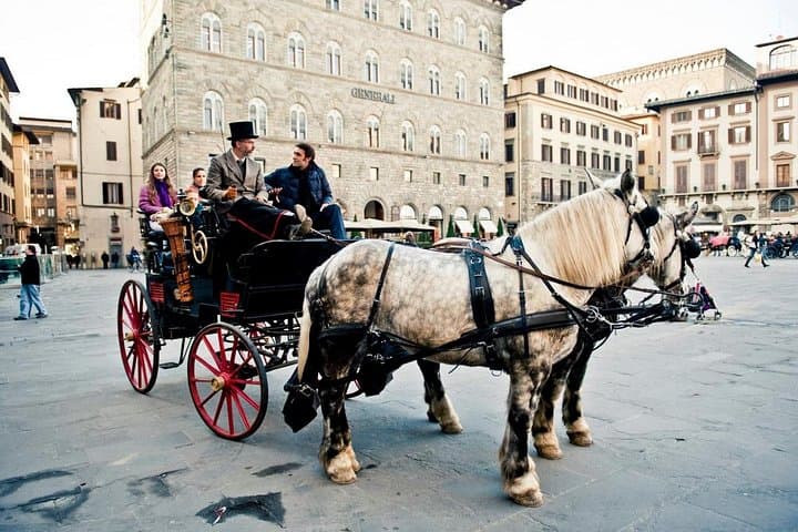 Horse-Drawn Carriage Ride Through Historic Florence — 45-Minute Private Tour photo 1
