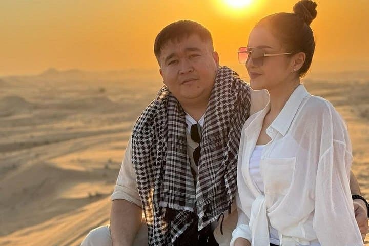 VIP Evening Desert Safari in Dubai: Red Dunes Sunset, Dune Bashing & BBQ photo 4