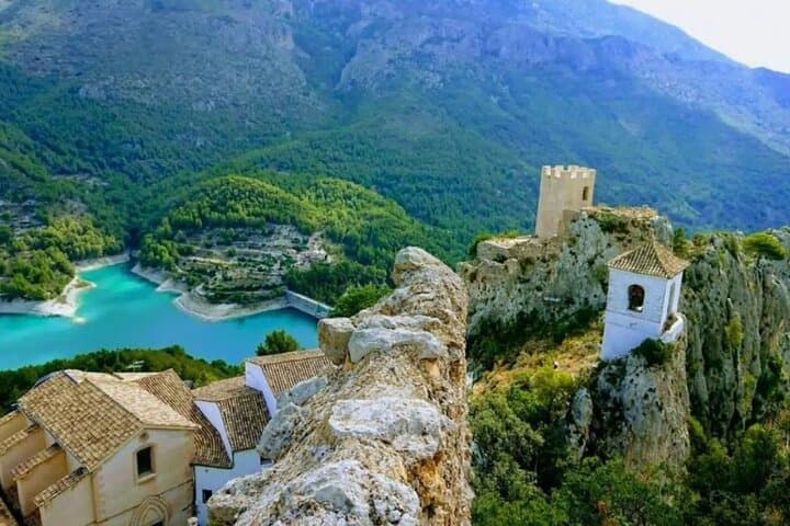 Guadalest and Altea Private Van Tour from Alicante - Half-Day Excursion