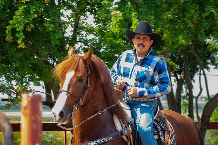 Horseback Through Tequila Country: Agave Fields & Tasting in El Arenal photo 5