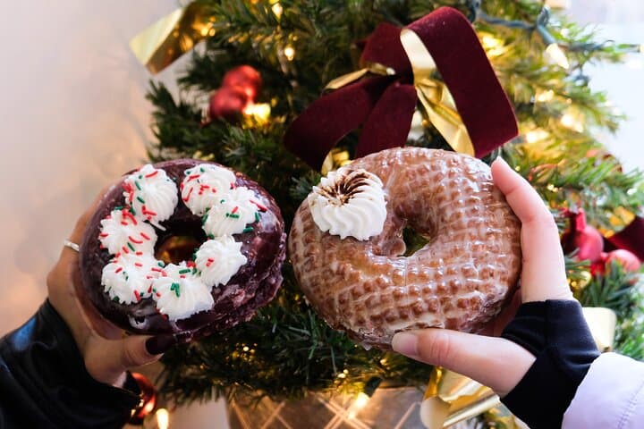 Boston Holiday Donut Adventure: North End Walking Donut Tour photo 6