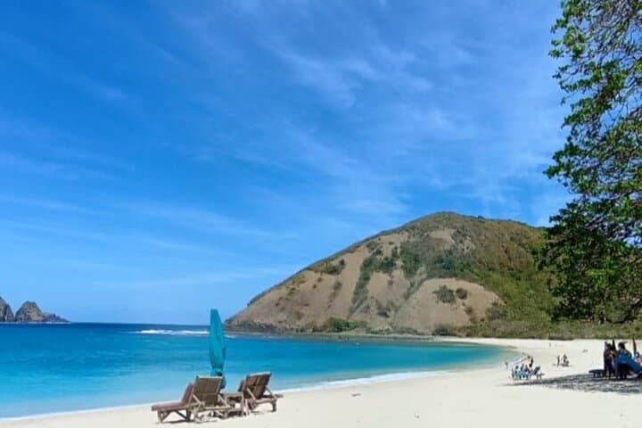 Lombok 2-Day Culture, Beaches & Gili Snorkeling Tour photo 5