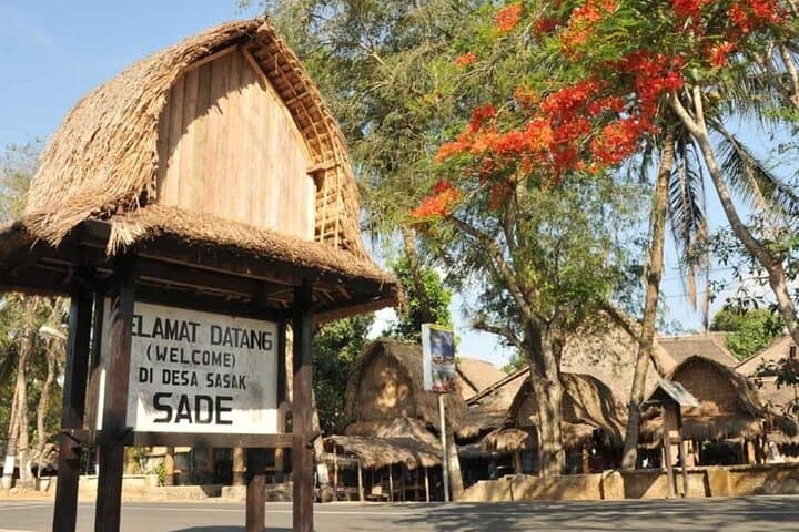 Lombok 2-Day Culture, Beaches & Gili Snorkeling Tour