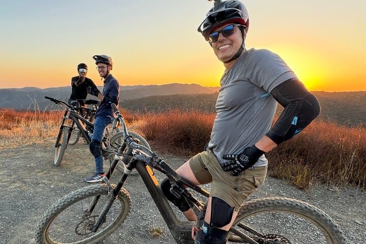 Fullerton Loop Beginner Electric Mountain Bike Tour: Easy E-Bike Ride in Orange County