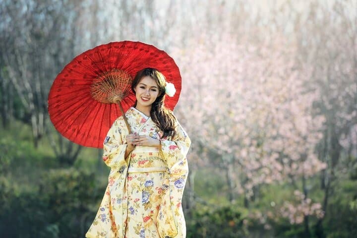 Sapporo Kimono Walk: Downtown Dressing, Shrines & Park Photos photo 5