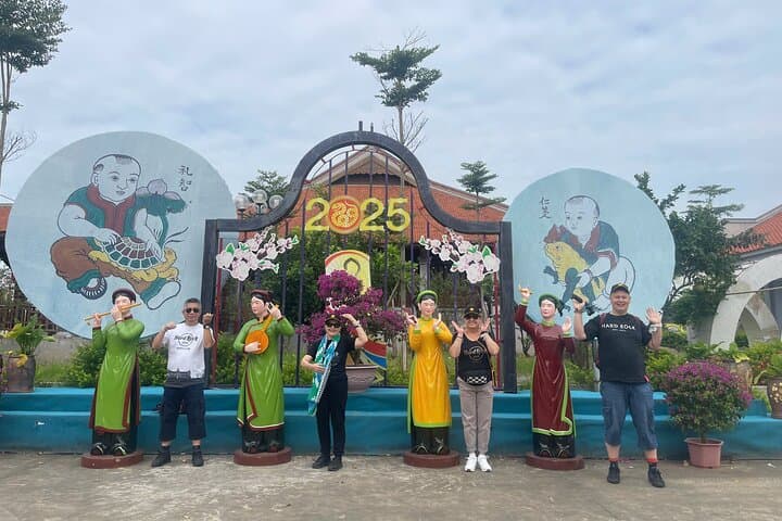 Dong Ho Village Folk Painting Jeep Tour from Hanoi photo 2
