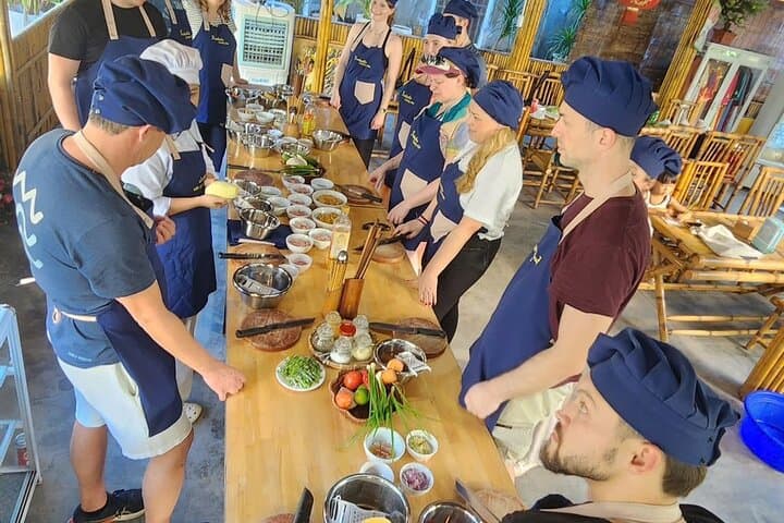 Hoi An Seafood & Oyster Cooking Class — Market-to-Table Culinary Experience photo 6