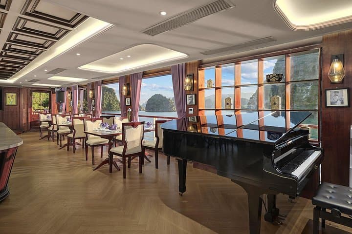 Halong Bay Luxury Day Cruise from Hanoi: Kayaking, Sung Sot Cave & Ti Top photo 2