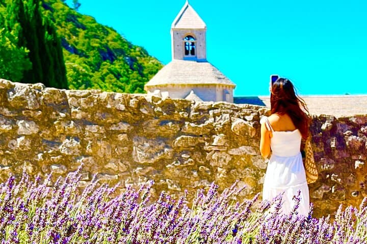 Lavender Fields and Hilltop Villages of the Luberon: Day Tour from Avignon photo 4