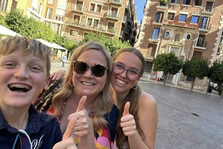 Solve a Murder in Murcia: GPS Outdoor Detective Game and City Puzzle Walk