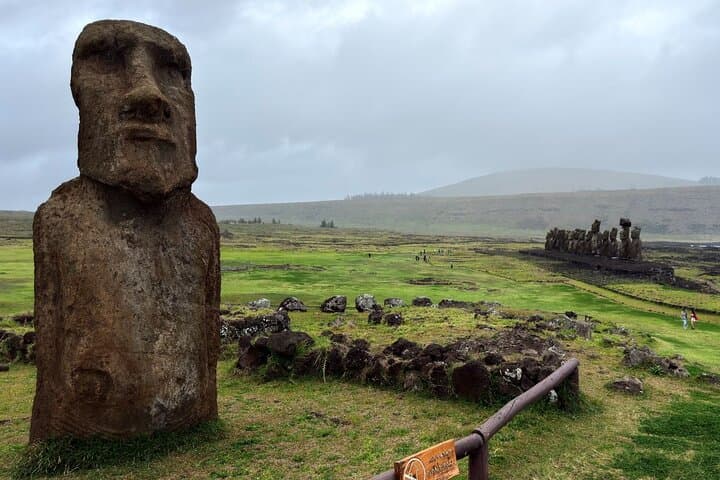 Explore Easter Island: Ahu Akivi, Orongo & Anakena Beach Multi-Day Tour photo 6