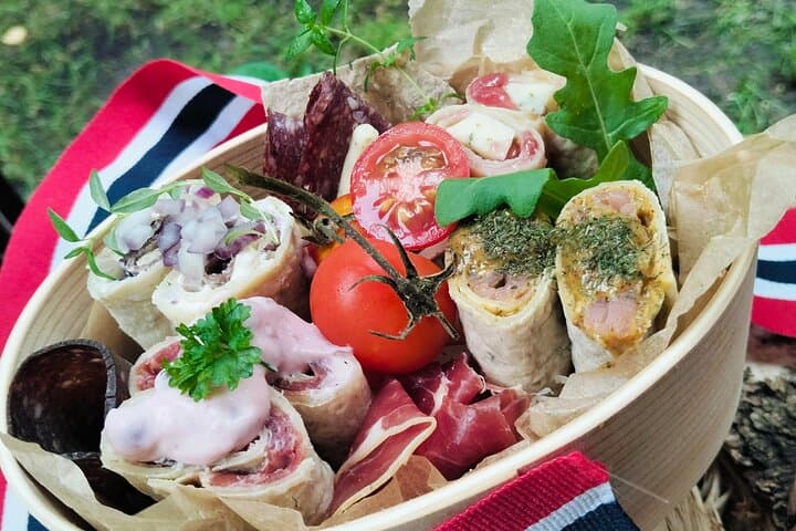 Forest & Camp Feast: Oslo Mountain Food Tour photo 4
