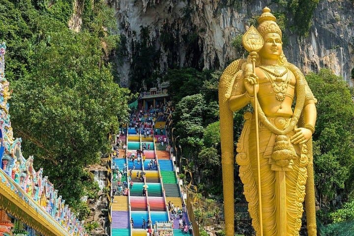 Kuala Lumpur Layover City Tour: Batu Caves to Petronas in One Day photo 2