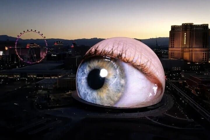 Sunset Sphere Driving Tour: Private 1.5-Hour EVR Strip and Fremont Night Experience