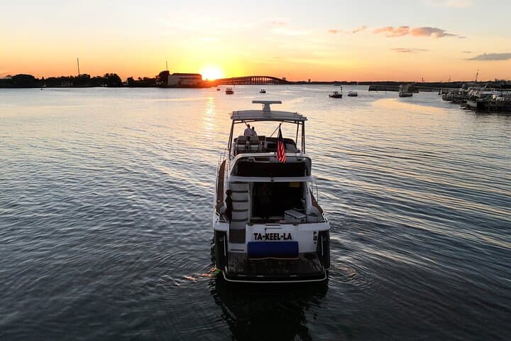 Private Luxury Yacht Cruise to Fisher Island: Miami Skyline, Millionaire’s Row & Swim Stops photo 4