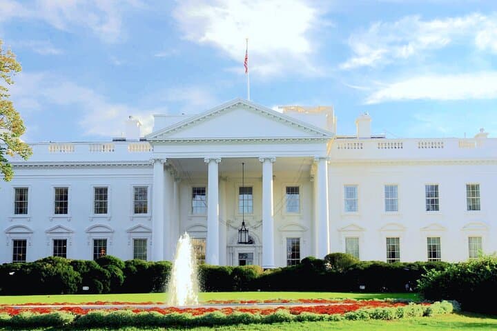 Washington DC National Mall Tour: Washington Monument, Museums & Iconic Memorials photo 3