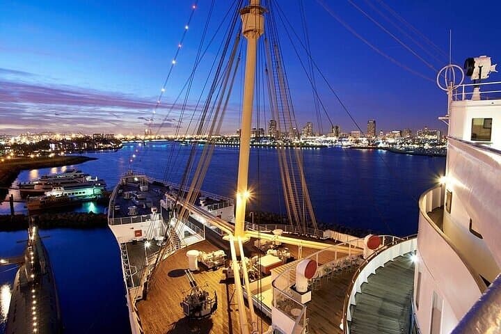 Queen Mary Glory Days Historical Tour: Long Beach Ship History & Haunted Highlights photo 5