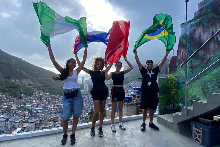 Rocinha Favela Guided Tour — Local City Experience in Rio de Janeiro photo 6
