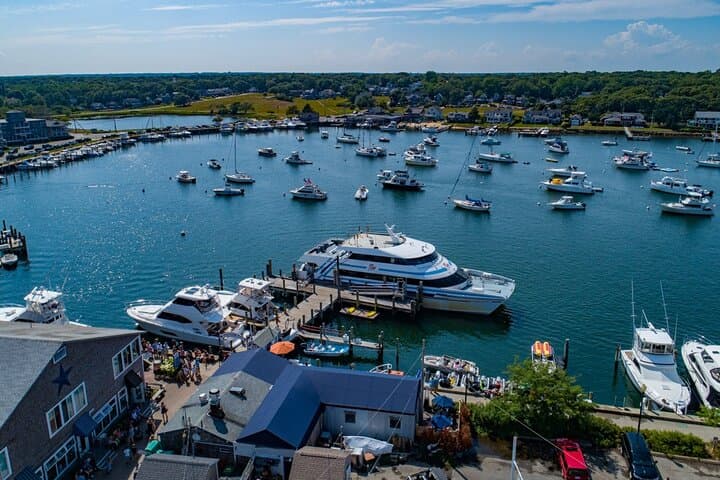 Martha's Vineyard 1-Day Escape from Boston — Ferry, Sightseeing & Island Free Time photo 5