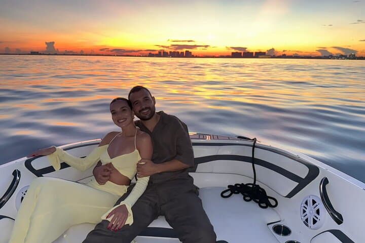 Miami Express Private Boat: 1-Hour Luxury Coconut Grove Cruise photo 2