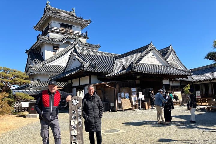 Kochi Highlights Day Tour: Kochi Castle, Makino Botanical Garden & Hirome Market